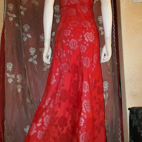 Vintage-❤ Gorgous Red Silky Negligee by VS❤ - Picture 11 of 11